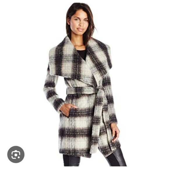 BCBGeneration Plaid Wool Wrap Coat Sz XS Shawl Collar Fuzzy Mid-Length - Picture 1 of 7